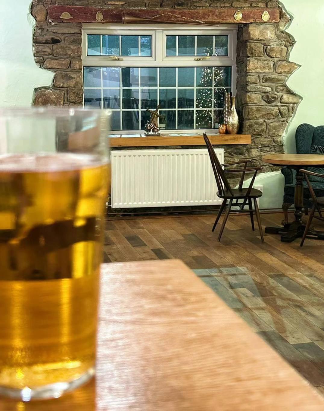 Penybont Restaurant + Inn Carmarthen Eksteriør bilde